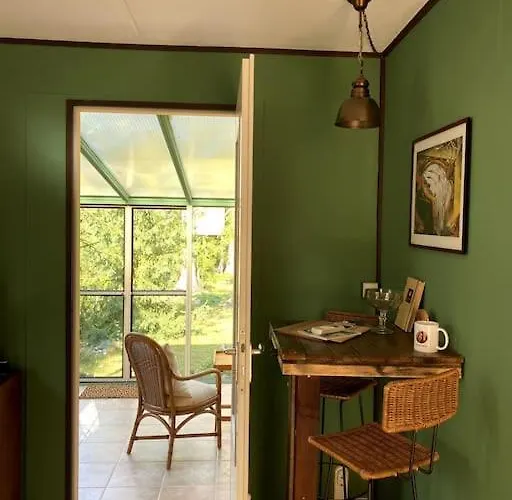 Semesterbostad Gaestehaus Zur Walnuss Berlin *